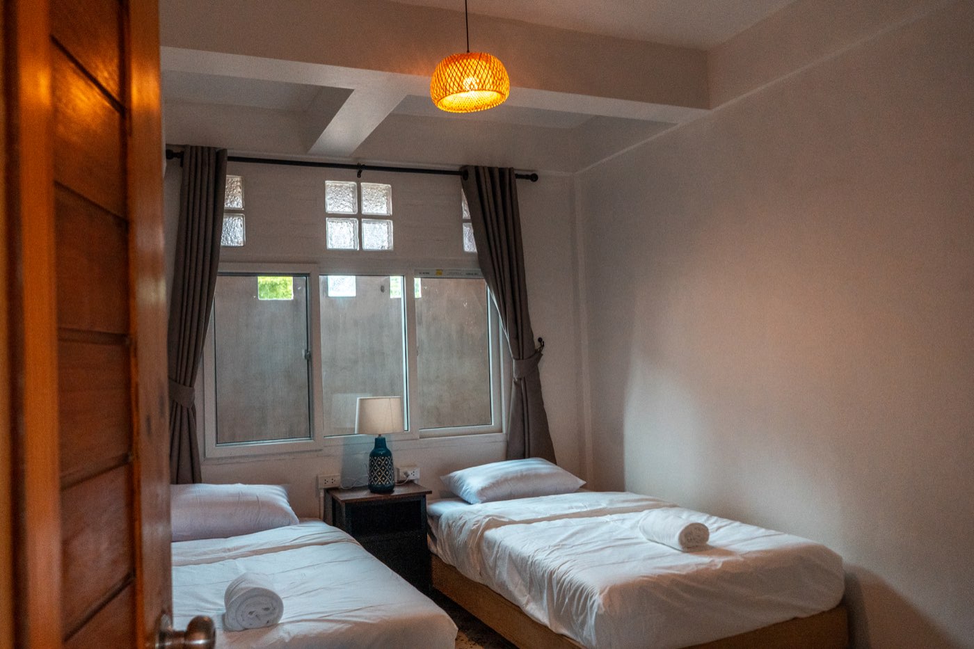 Standard Twin Room with two single beds at Closca Hostel